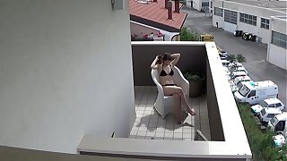 Spying my teen neighbour masturbating beyond her balcony